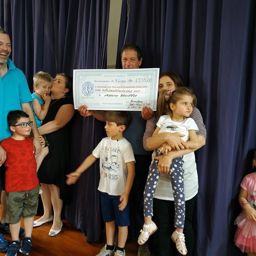 Un pranzo per la piccola Alice, a Sostegno raccolti 1235 euro per comprarle una sedia speciale FOTOGALLERY