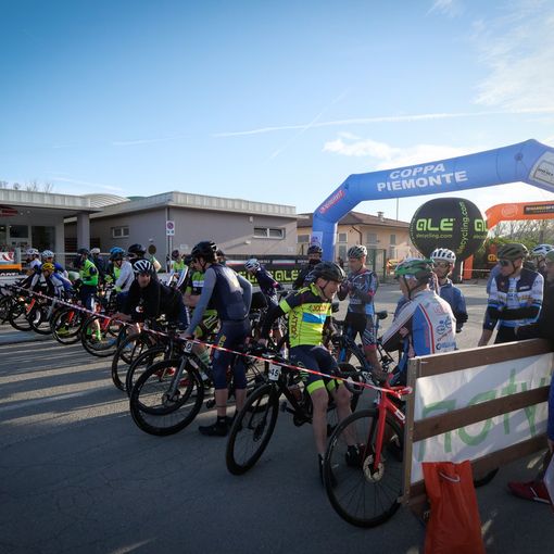 Ciclismo strada, Granfondo Valtidone: vincono Pozzetto e Aime nella granfondo e Pellegrinelli e Calvi di Coenzo nella mediofondo