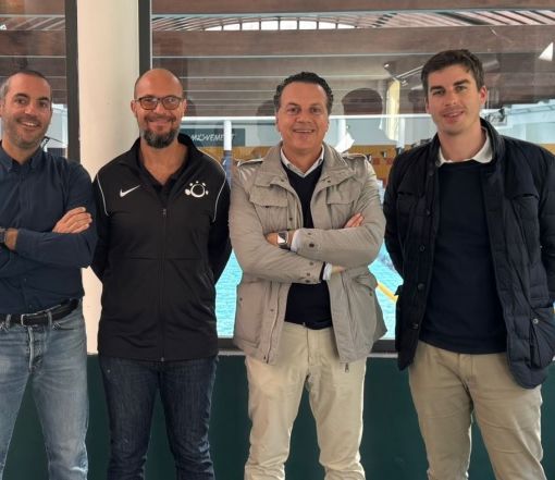 Omaggi in libri e buono piscina per i nuovi nati a Varallo