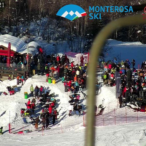 Alpe di Mera: una domenica con il pieno di turisti