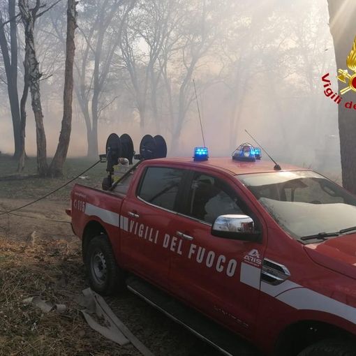 Ancora fuoco nei boschi nella Baraggia di Romagnano