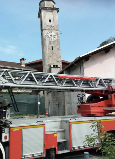 Borgosesia, al campanile di Rozzo i lavori di messa in sicurezza sono iniziati