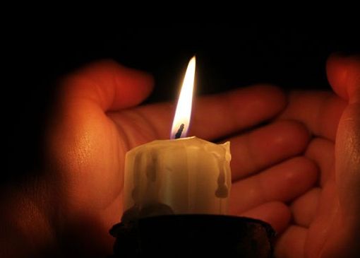 Decesso in casa per un anziano di 76 anni