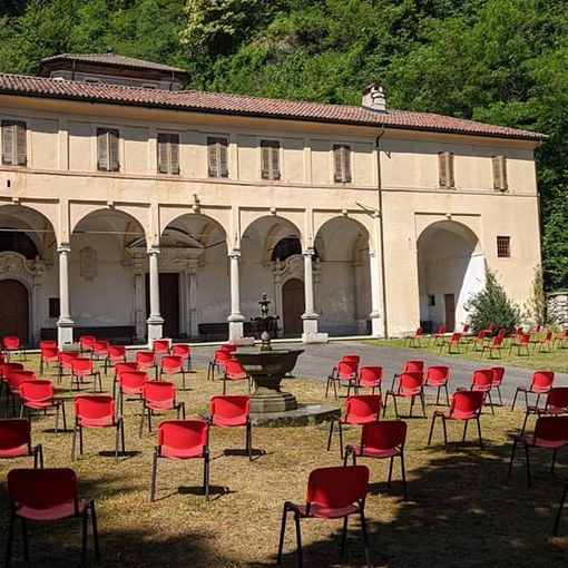 A Crevacuore si ricordano i cittadini scomparsi durante il Covid-19, sindaco: “Cerimonia commovente”