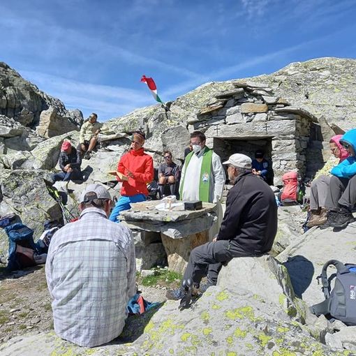Al Passo di Mondelli per ricordare gli “spalloni”