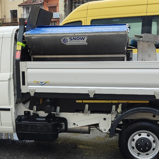 Crevacuore, è arrivato un nuovo mezzo per lo sgombero neve e antighiaccio