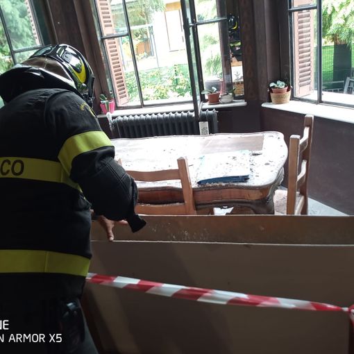 Varallo, cede soffitto Villa Virginia: sta bene l'impiegata coinvolta