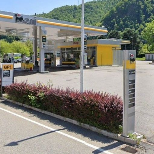 A Varallo riapre il distributore di benzina