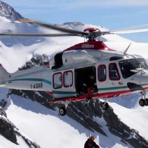 Rovinosa caduta sulle piste da sci: 13enne elitrasportata al Regina Margherita