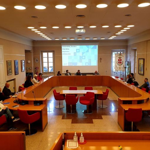 A Borgomanero oggi altra tappa del tour della #sostenibilità di Acqua Novara.VCO. Emergenza #siccità e #cambiamenticlimatici VIDEO