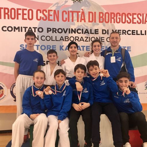 Karate, ricco bottino per Ippon 2 a Borgosesia per il trofeo Csen