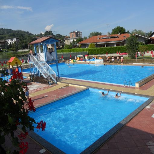 A Gattinara domenica torneo di Beach Volley in piscina