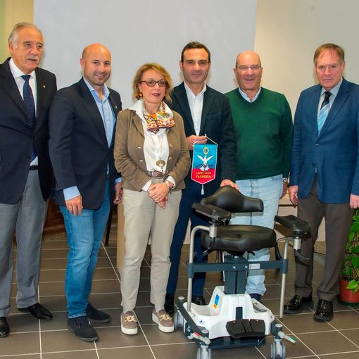 Lions Club Valsesia dona una poltrona chirurgica oftalmica: l’inaugurazione.