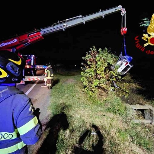 Incidente stradale in tangenziale ovest, intervengono i Vigili del fuoco