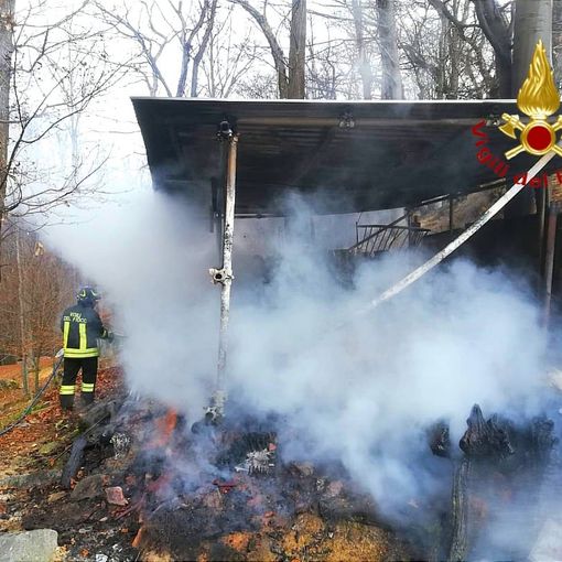 Valduggia: Stalla a fuoco, tempestivo intervento dei Vigili del Fuoco