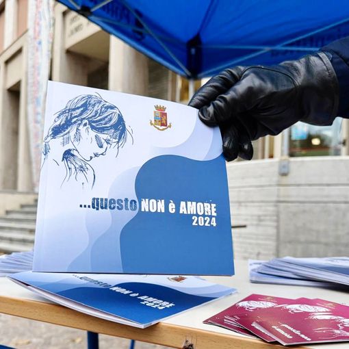 polizia no alla violenza contro le donne