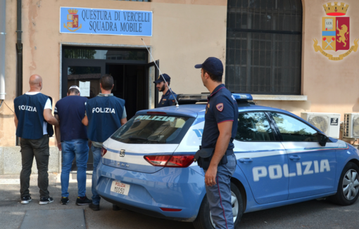 Evade dai domiciliari e la Polizia lo ritrova al bar: 40enne in carcere