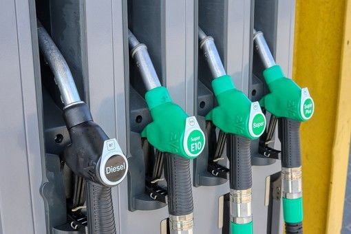 Caro Gasolio, Piemonte coinvolto: l'impatto sulle imprese dell’autotrasporto.