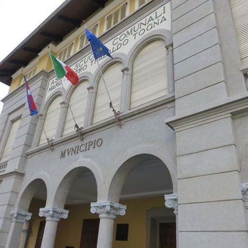 Lavori in via Sella a Pray dopo la frana