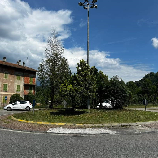 Crevacuore, rotonde e aiuole sistemate in frazione Azoglio (foto dalla pagina Facebook di Comune di Crevacuore)