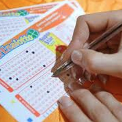 Super Enalotto, 5 da 40mila euro nel vercellese