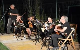 “Le donne di Fabrizio”, i Musici d’estate omaggiano De Andrè a Scopello