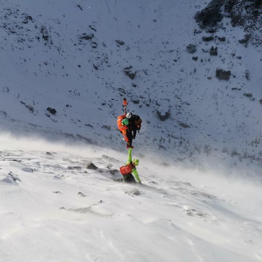 Montagna, gelo fino a -20°C in quota: attenzione al ghiaccio invisibile e all’attrezzatura Montagna, gelo fino a -20°C in quota: attenzione al ghiaccio invisibile e all’attrezzatura