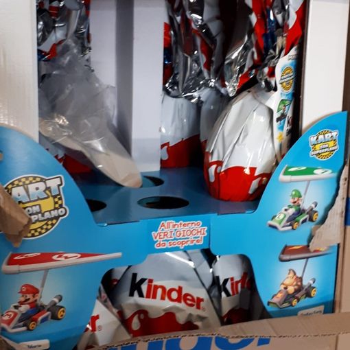 Ai volontari dell'Antincendi Boschivi del Piemonte un dolce pensiero da Ferrero