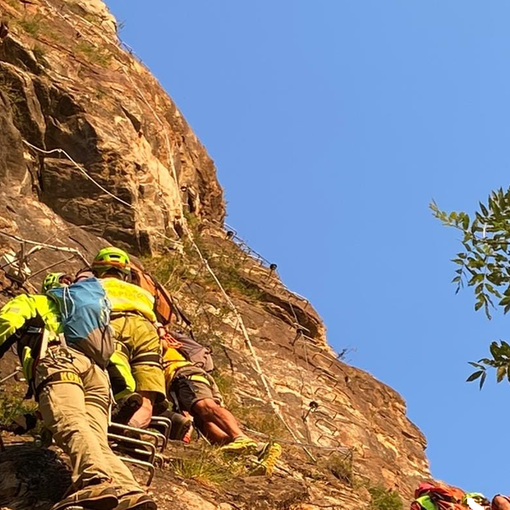 Varallo, escursionista bloccato in parete: salvato dal Soccorso Alpino