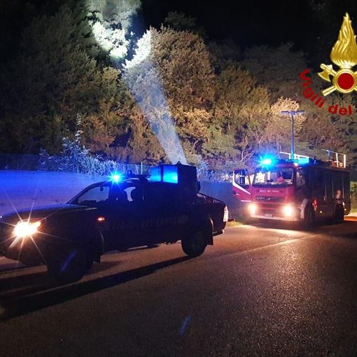 Ore di ricerche, poi il dramma: pensionato trovato morto in fondo a un dirupo