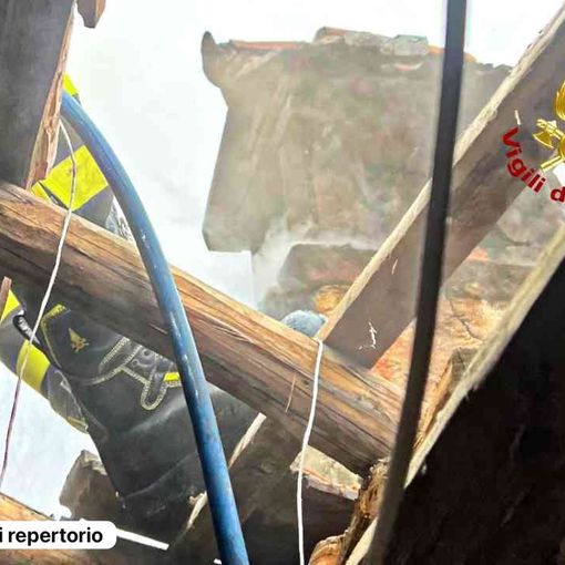 Varallo fraz. Crevola: canna fumaria in fiamme
