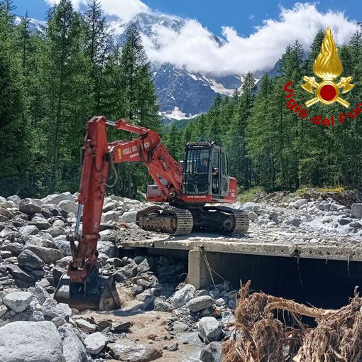 Alluvione Macugnaga, in aiuto anche i Vigili del Fuoco di Vercelli