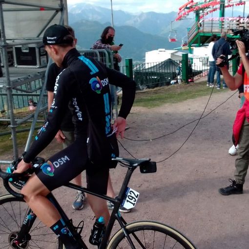 Giro d'Italia 2021, 19esima tappa: Simon Yates trionfa all'Alpe di Mera FOTO e VIDEO