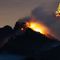 Cravagliana, proseguono le operazioni di spegnimento dell'incendio Cravagliana, proseguono le operazioni di spegnimento dell'incendio