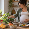 Alimentazione in gravidanza: colmiamo il fabbisogno di minerali e vitamine - Immagine generata con IA