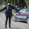 Non si ferma all'alt dei Carabinieri a Valdilana, poi abbandona l'auto e fugge a piedi (foto di repertorio)