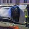 Dal Nord-ovest: incidente stradale a Vercelli, auto si ribalta su un fianco