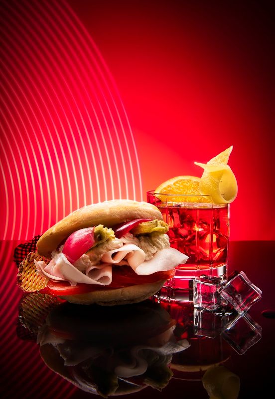 Raspini S.p.A. ha presentato il suo nuovo Prosciutto cotto di Alta Qualità aromatizzato al Vermouth Raspini S.p.A. ha presentato il suo nuovo Prosciutto cotto di Alta Qualità aromatizzato al Vermouth