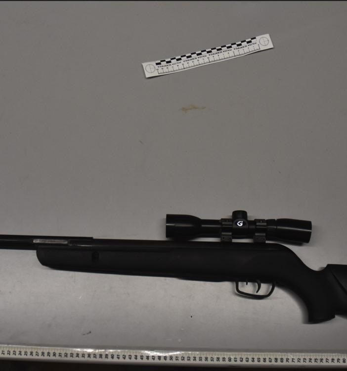 Dal nord ovest. Picchiata violentemente e minacciata con un fucile puntato alla testa