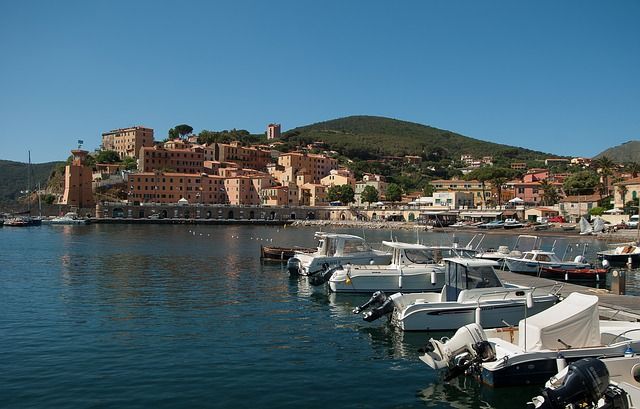 Traghetti e Navi per l'Isola d'Elba