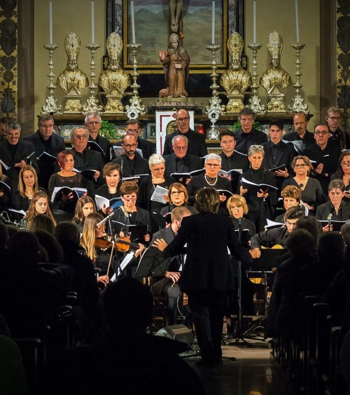 Tre concerti a giugno per il coro polifonico Cantores Mundi di Borgosesia