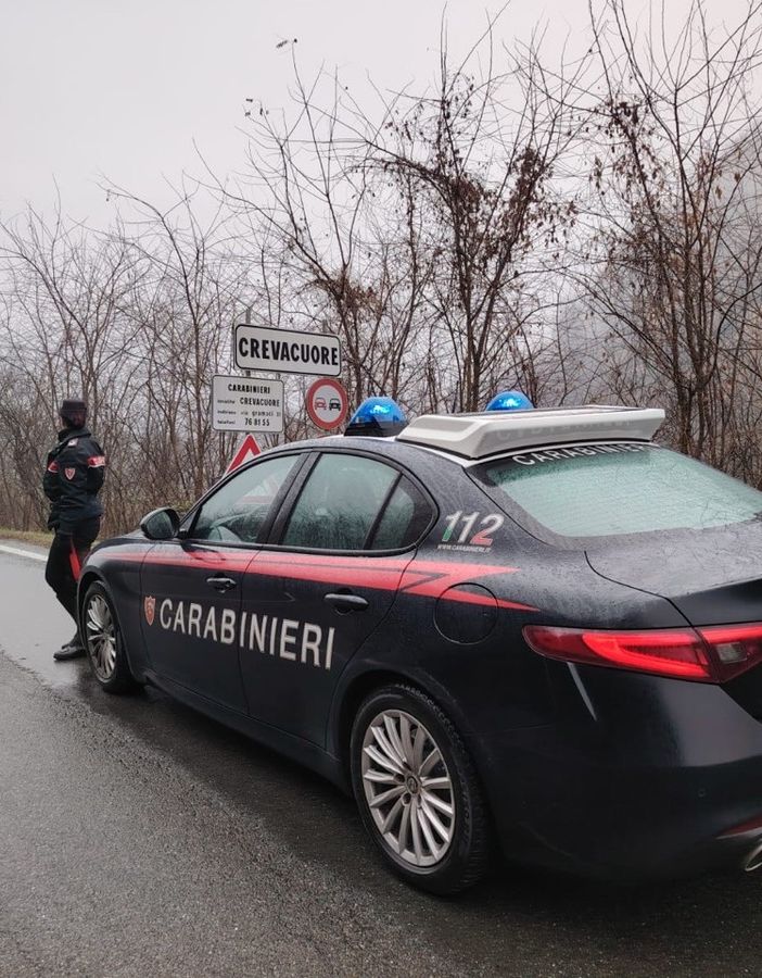 Si spaccia al telefono per Carabiniere: “Suo figlio ha investito un bimbo”: tentata truffa a Crevacuore