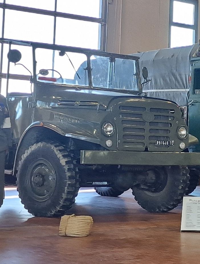 I mezzi della fondazione Marazzato accanto agli Alpini: tre appuntamenti nel mese di maggio.