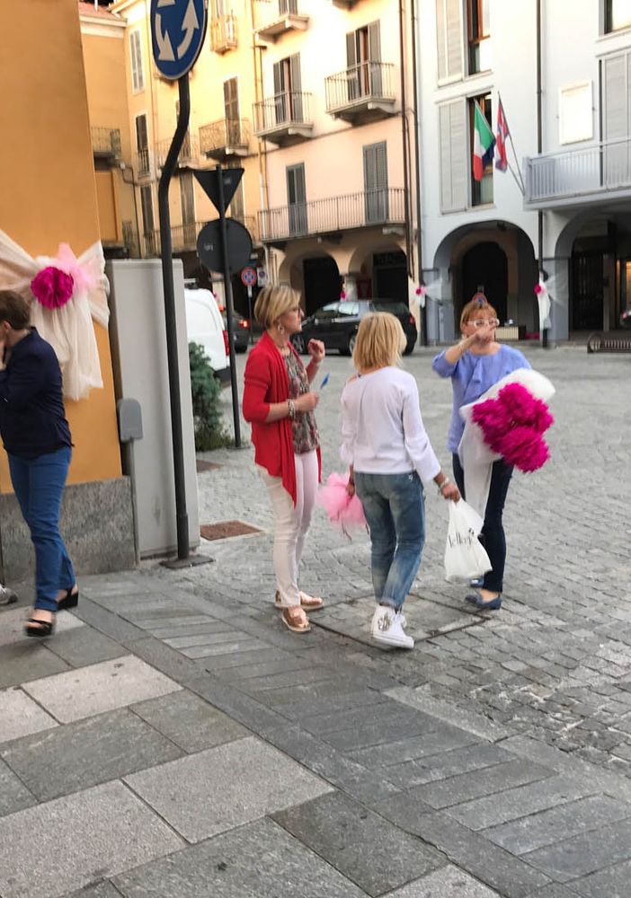 Gattinara: Tutti al lavoro per la notte rosa di sabato 27 maggio