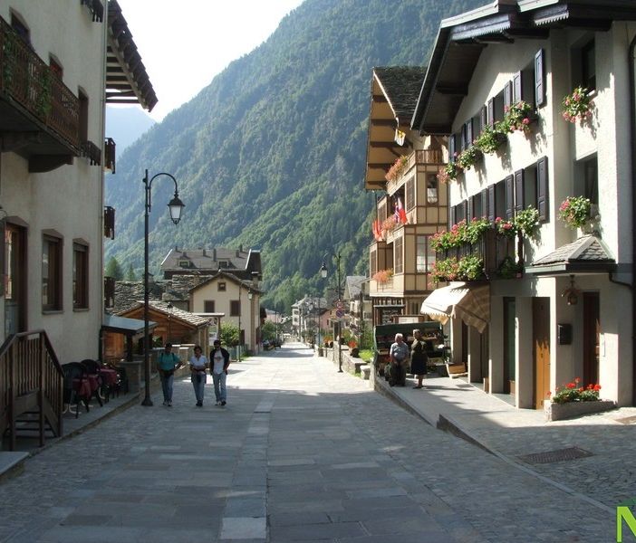 Ufficio turistico chiuso fino a novembre ad Alagna