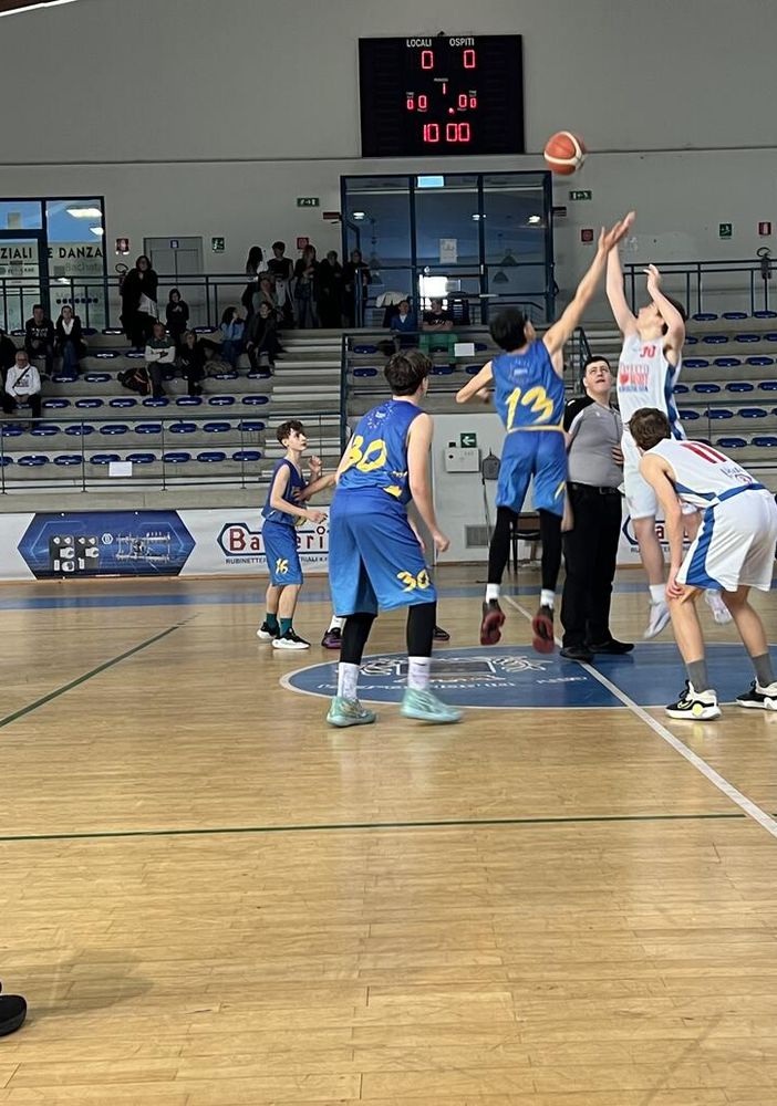 Barberi Valsesia Basket Academy, vittoria schiacciante contro SBK Basket School: 85 - 31.