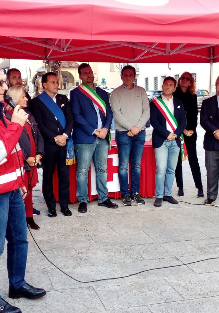 Borgosesia: 2 mezzi per la Croce Rossa da Loro Piana e Fondazione CRT FOTOGALLERY