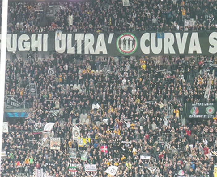 &quot;Curva Sud&quot; by (CC BY 2.0)