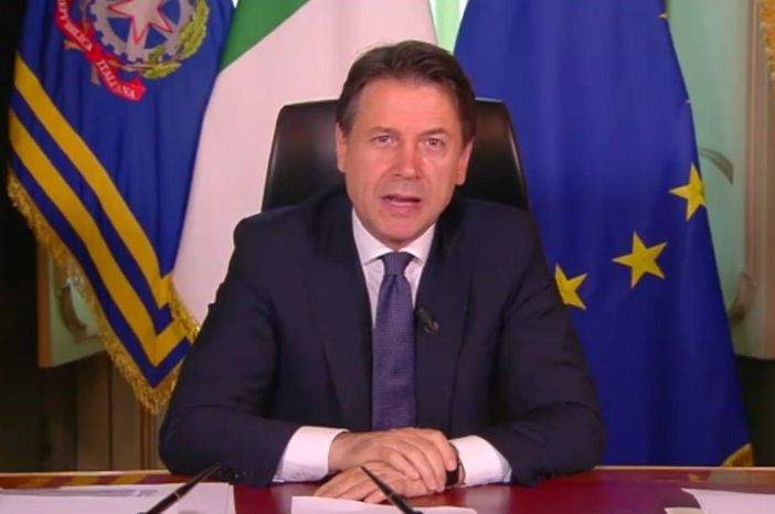 Coronavirus, Conte: &quot;Lavoriamo perché a dicembre non ci siano più zone rosse, in arrivo nuove misure per le categorie più colpite&quot;