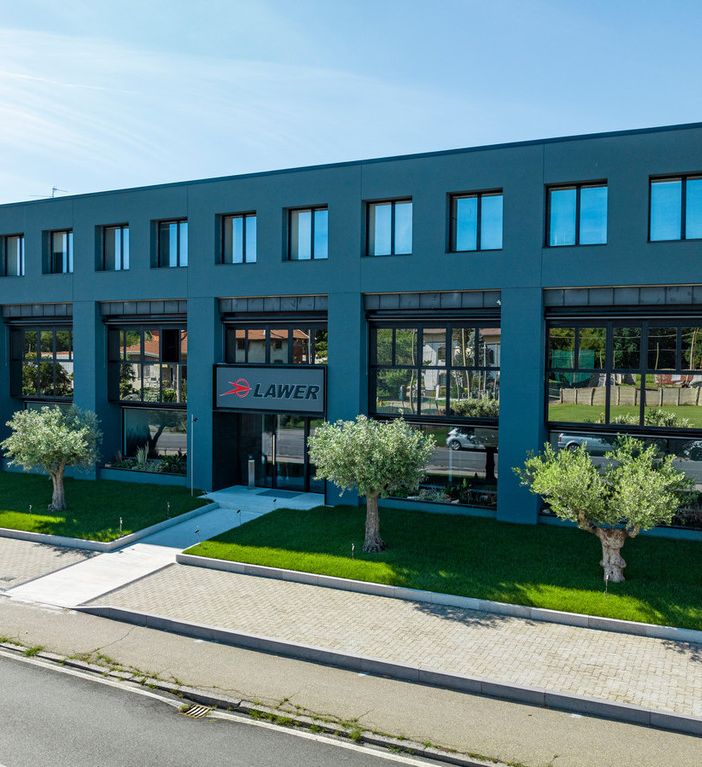 Cossato, Lawer: dall'industria tessile all'innovazione alimentare. Un viaggio di crescita e progresso.